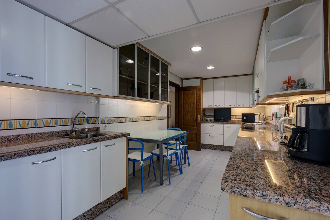 Foto 7 von 25: Ferienwohnung Costalita mit Meerblick, Terrasse, Gemeinschaftspool und WLAN