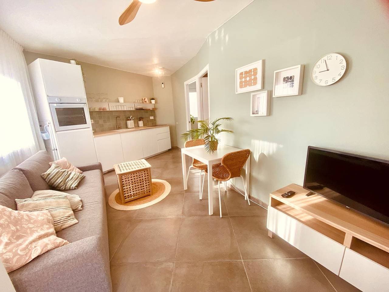 Foto 4 von 26: Ferienhaus 'La Casita De La Playa' mit Meerblick, WLAN und Klimaanlage