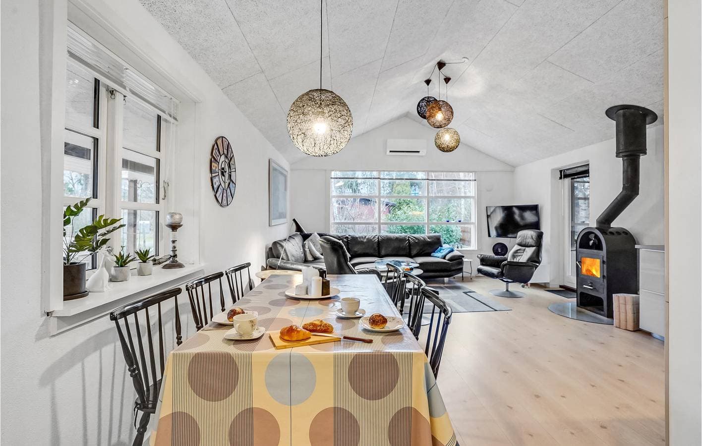 Foto 5 von 33: Ferienhaus für 8 Personen mit Pool