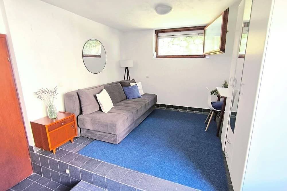 Foto 6 von 23: Quiet Garden Studio w/ Private Entrance & Parking