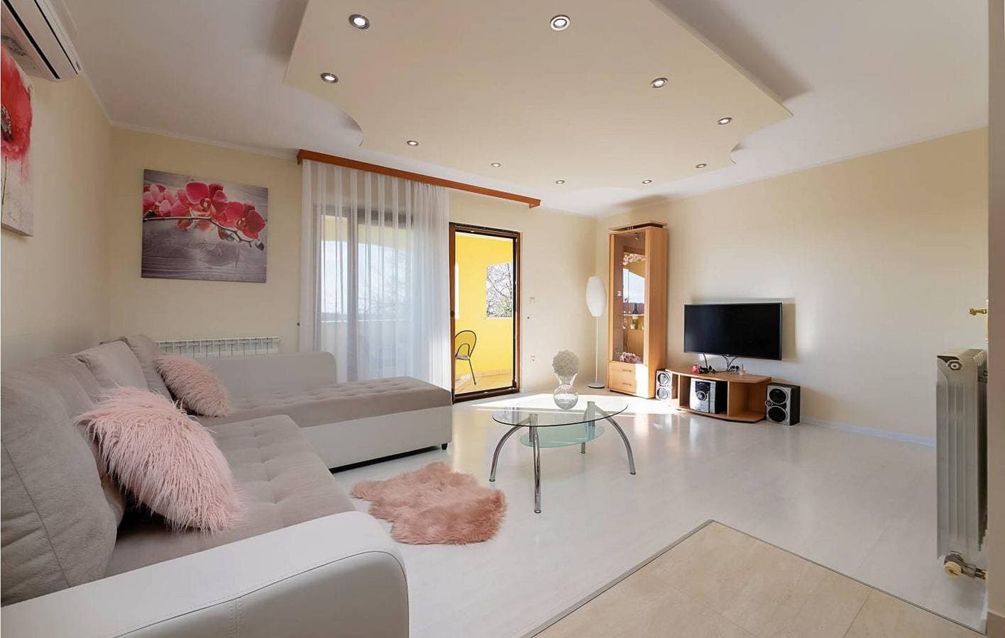 Foto 2 von 39: Apartment am Meer mit Pool, WLAN und Parkplatz