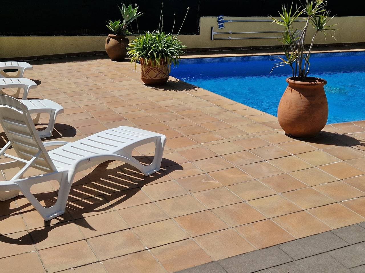 Foto 8 von 42: Ferienwohnung für 8 Personen mit Pool