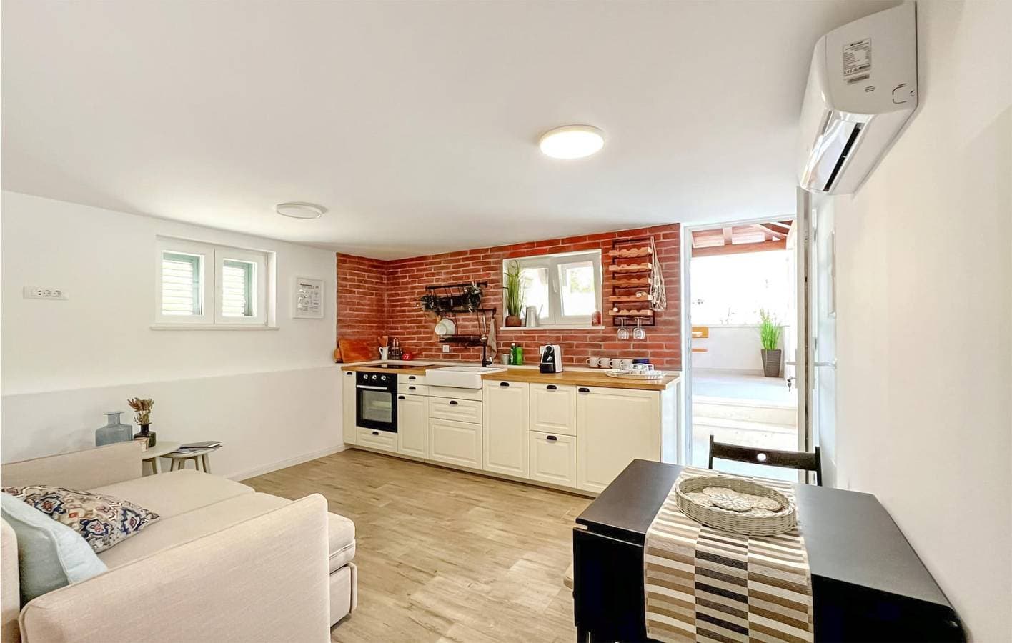 Foto 9 von 38: Gemütliche 1-Zimmer-Wohnung mit Pool in Strandnähe und WLAN