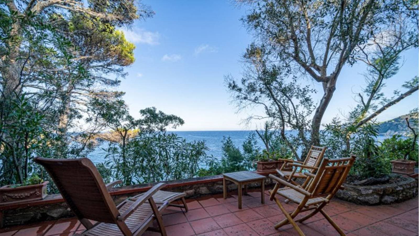 Foto 3 von 38: Villa für 8 Personen mit Terrasse