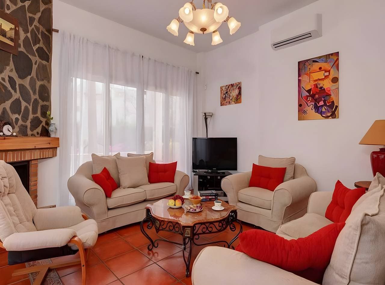 Foto 5 von 22: Villa 'Vanessa Las Chapas' mit privatem Pool, Wi-Fi und Klimaanlage