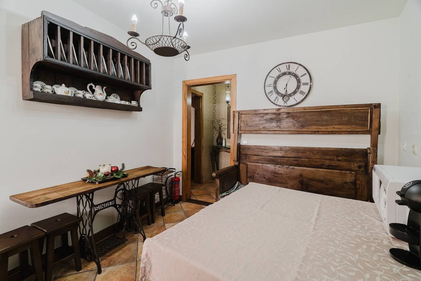 Foto 9 von 24: Zimmer 'Duplo - 1' mit gemeinsamer Terrasse und Wi-Fi