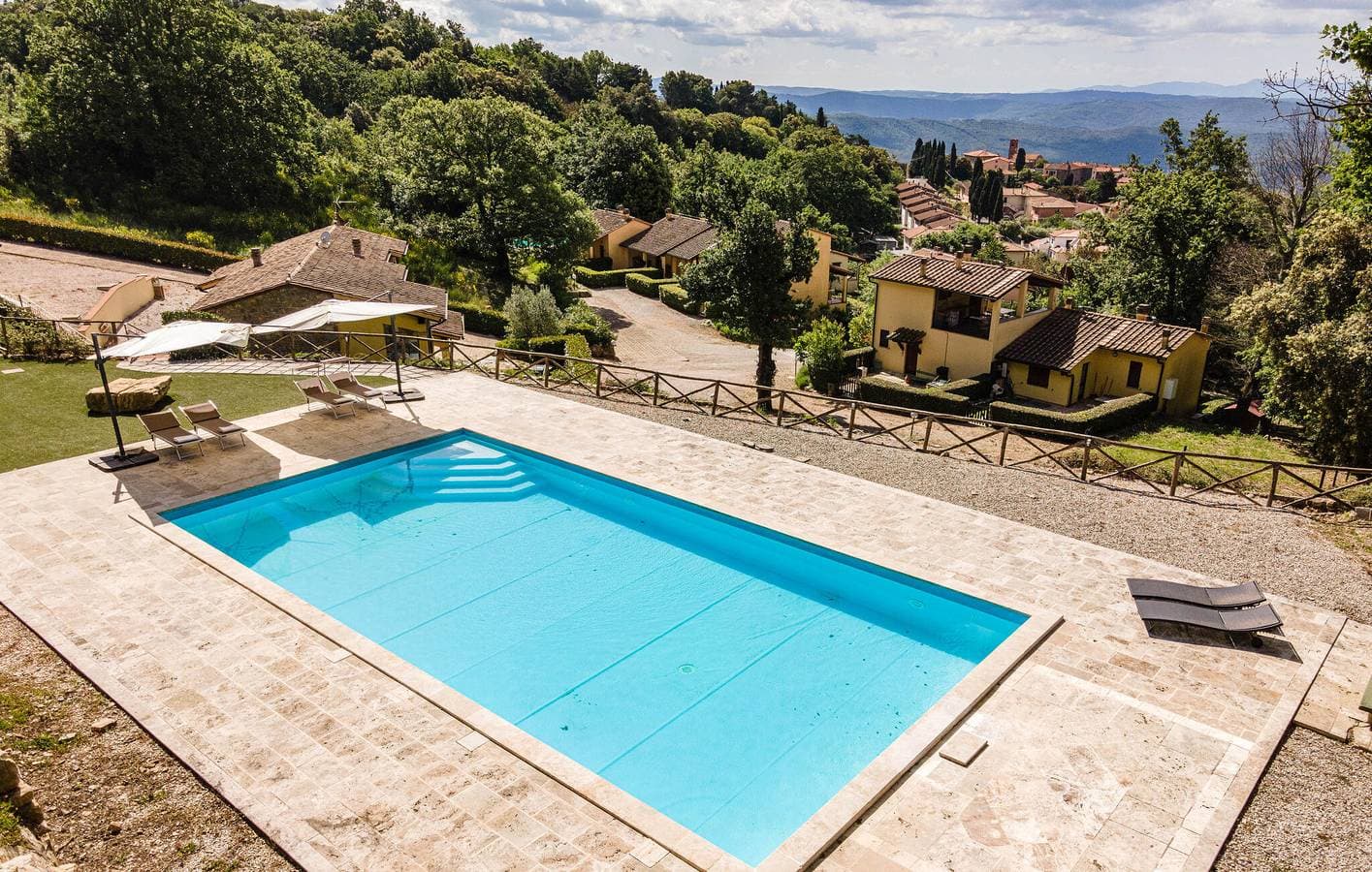 Foto 10 von 35: Geräumige Wohnung mit Pool und Parkplatz, 2 km von Monteverdi Marittimo entfernt