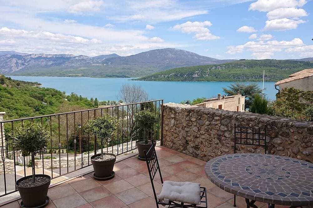 Schönes Studio-Apartment für 2/4 Personen mit Terrasse und Seeblick 1