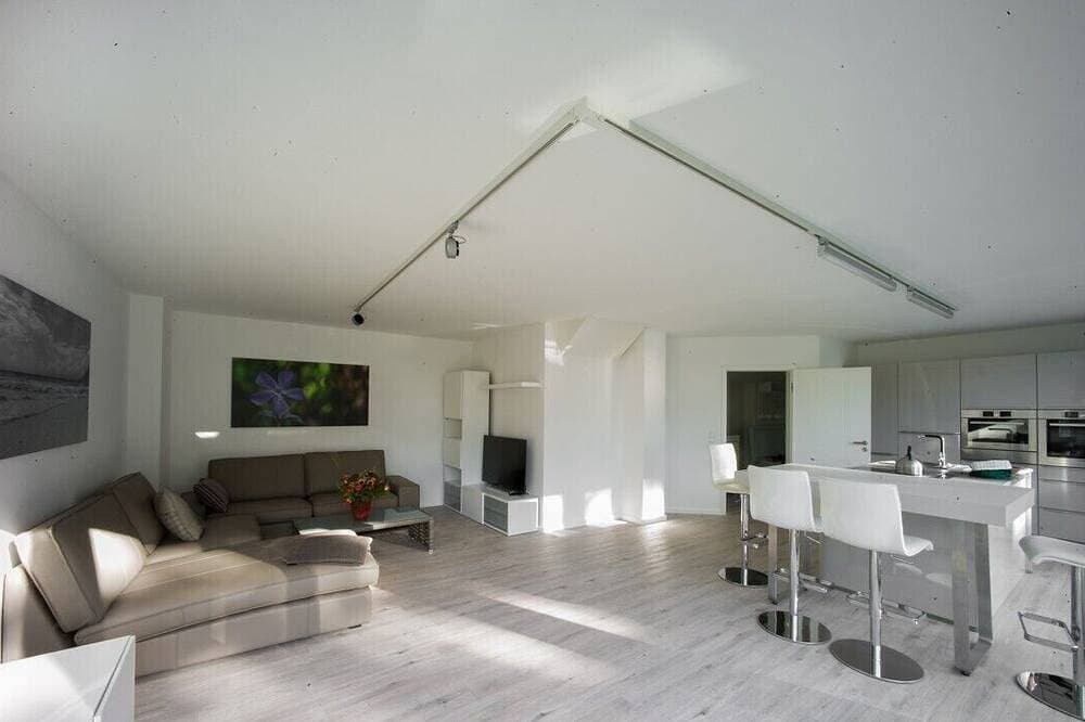 Foto 8 von 9: Ferienhaus direkt am See