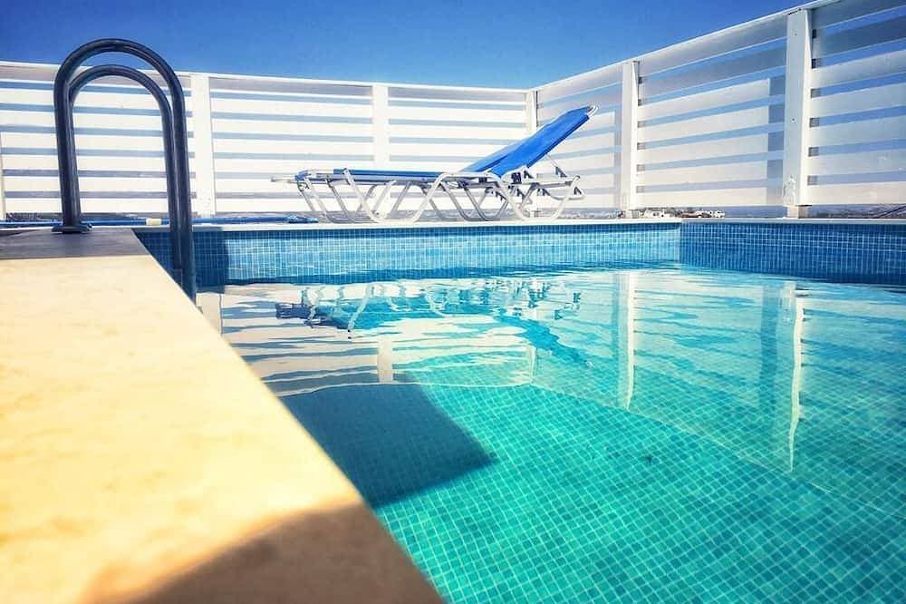 Luxury apartment in Crete with private pool, sea and mountain views. 1