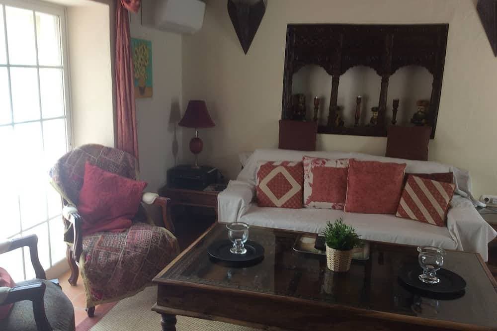 Foto 9 von 30: Fabulous Designer Villa, Own Pool And Gardens, Amazing Views Over Tavira To Sea