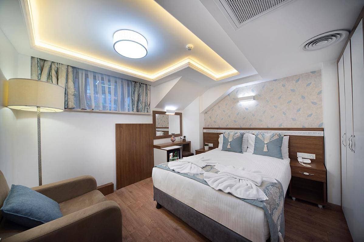 Foto 6 von 13: Lika Hotel – Schönes Standard-Doppel- oder Zweibettzimmer in Istanbul