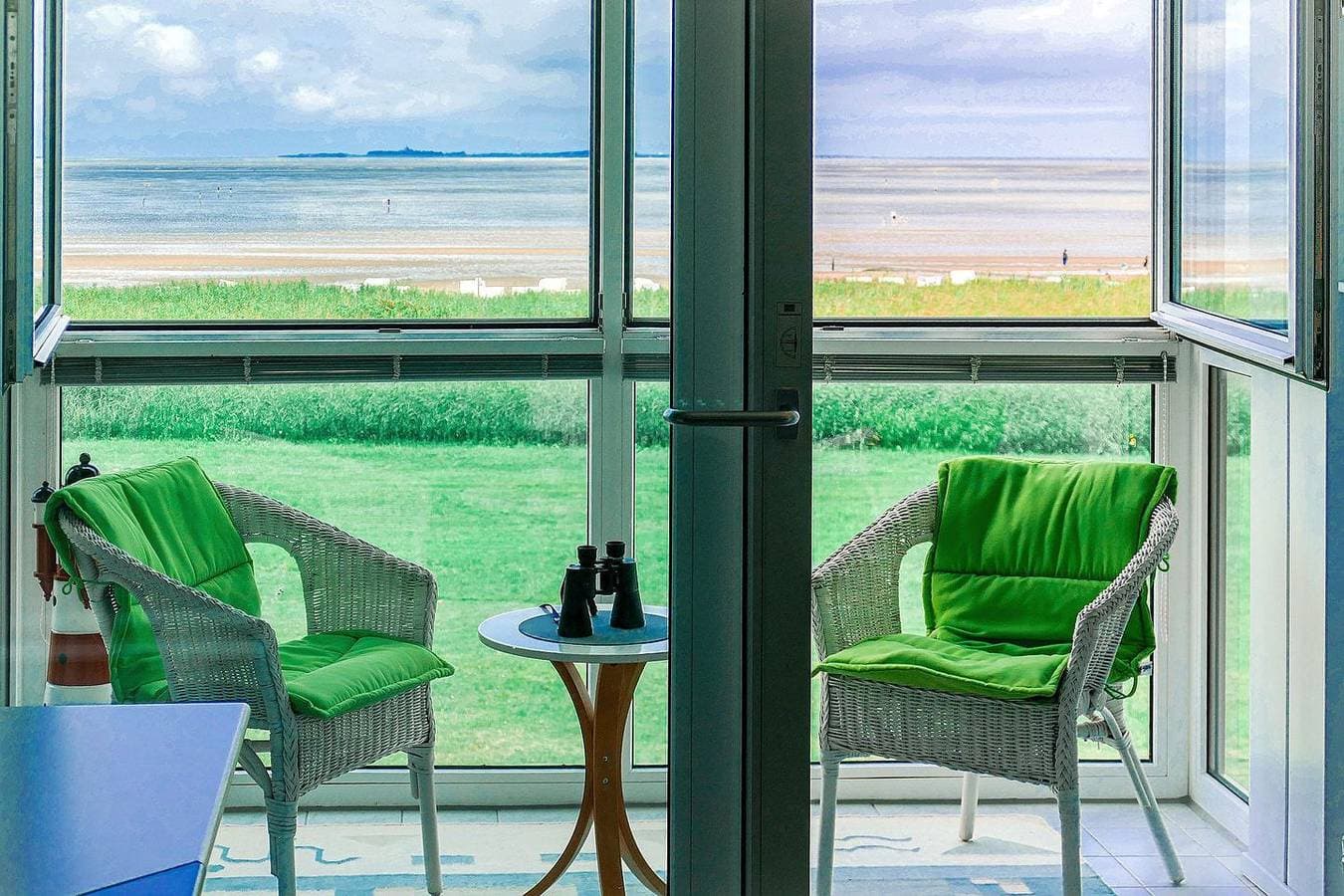 Logenplatz am Meer – FeWo mit Meerblick, Balkon & Sauna 1
