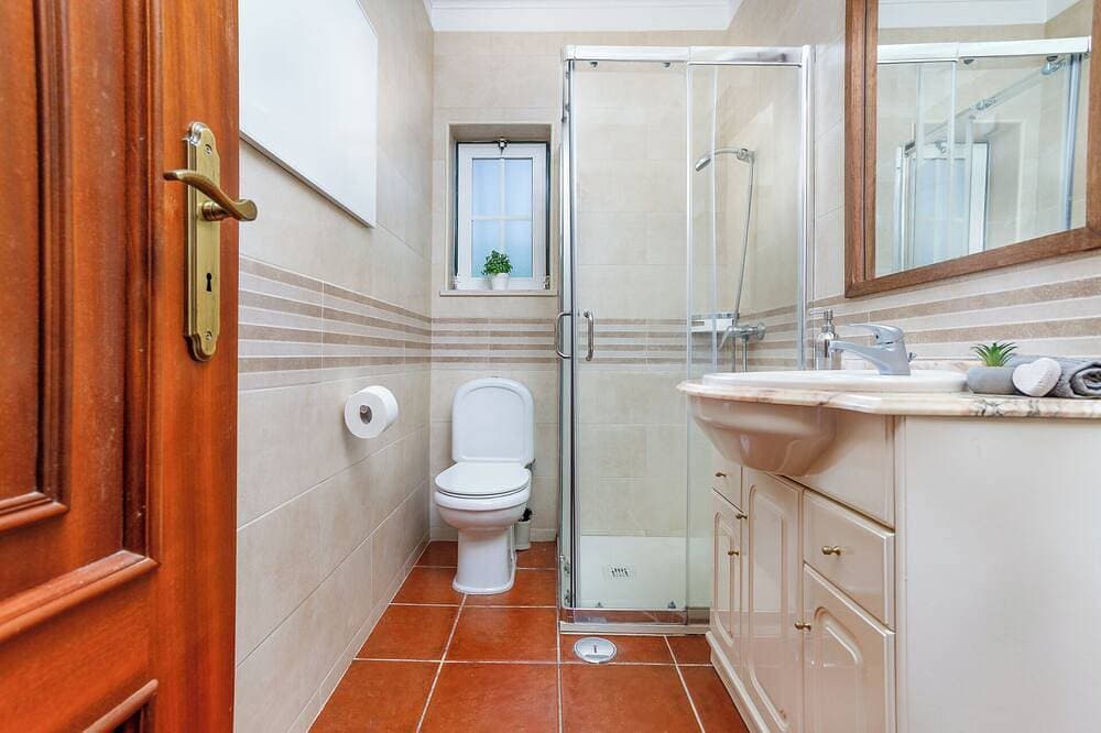 Foto 10 von 30: Charmanter, freistehender Bungalow mit privatem Pool, 5 Minuten von Praia Verde 94153 / Al entfernt