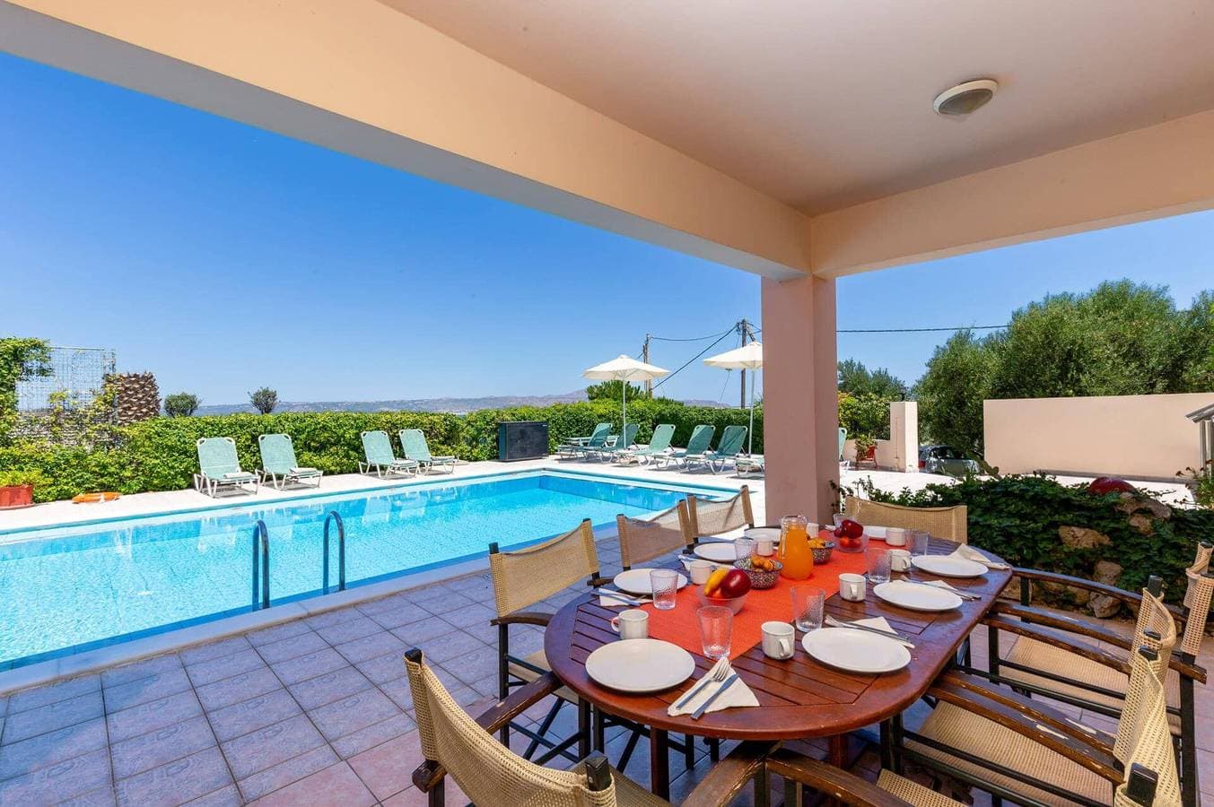 Foto 12 von 40: Villa für 10 Personen mit Garten