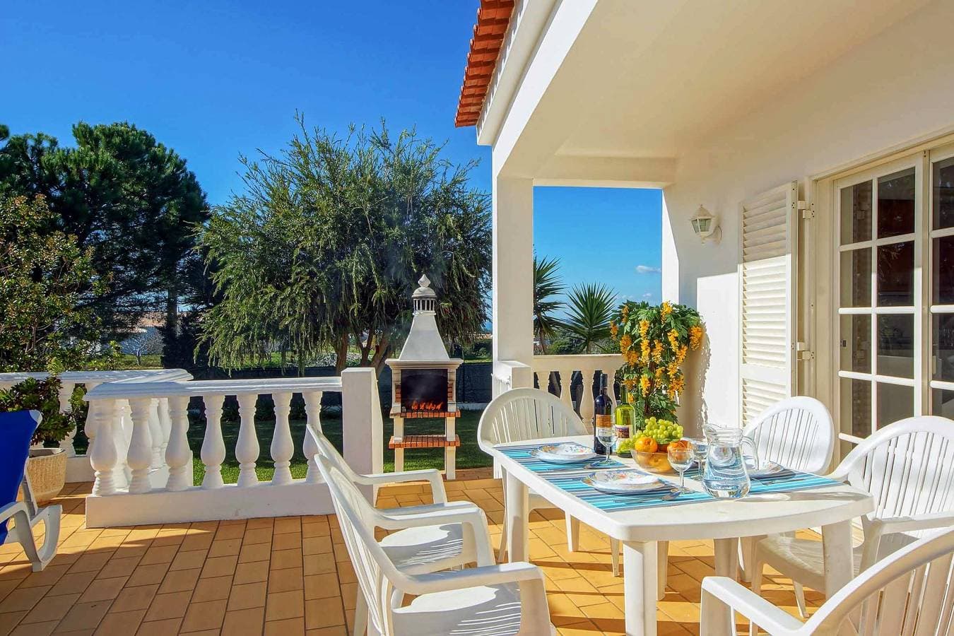 Foto 5 von 15: Villa für 6 Personen mit Terrasse