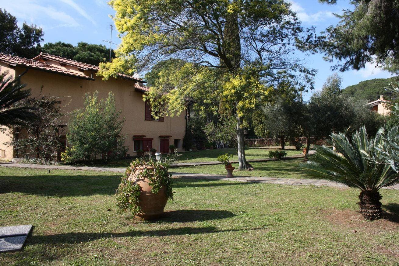 Foto 5 von 32: Ferienwohnung für 7 Personen mit Garten