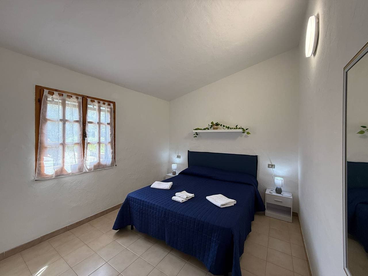 Foto 6 von 15: Ferienwohnung 'Casa Bougainville Cala D'Ambra' mit Meerblick, WLAN & Klimaanlage