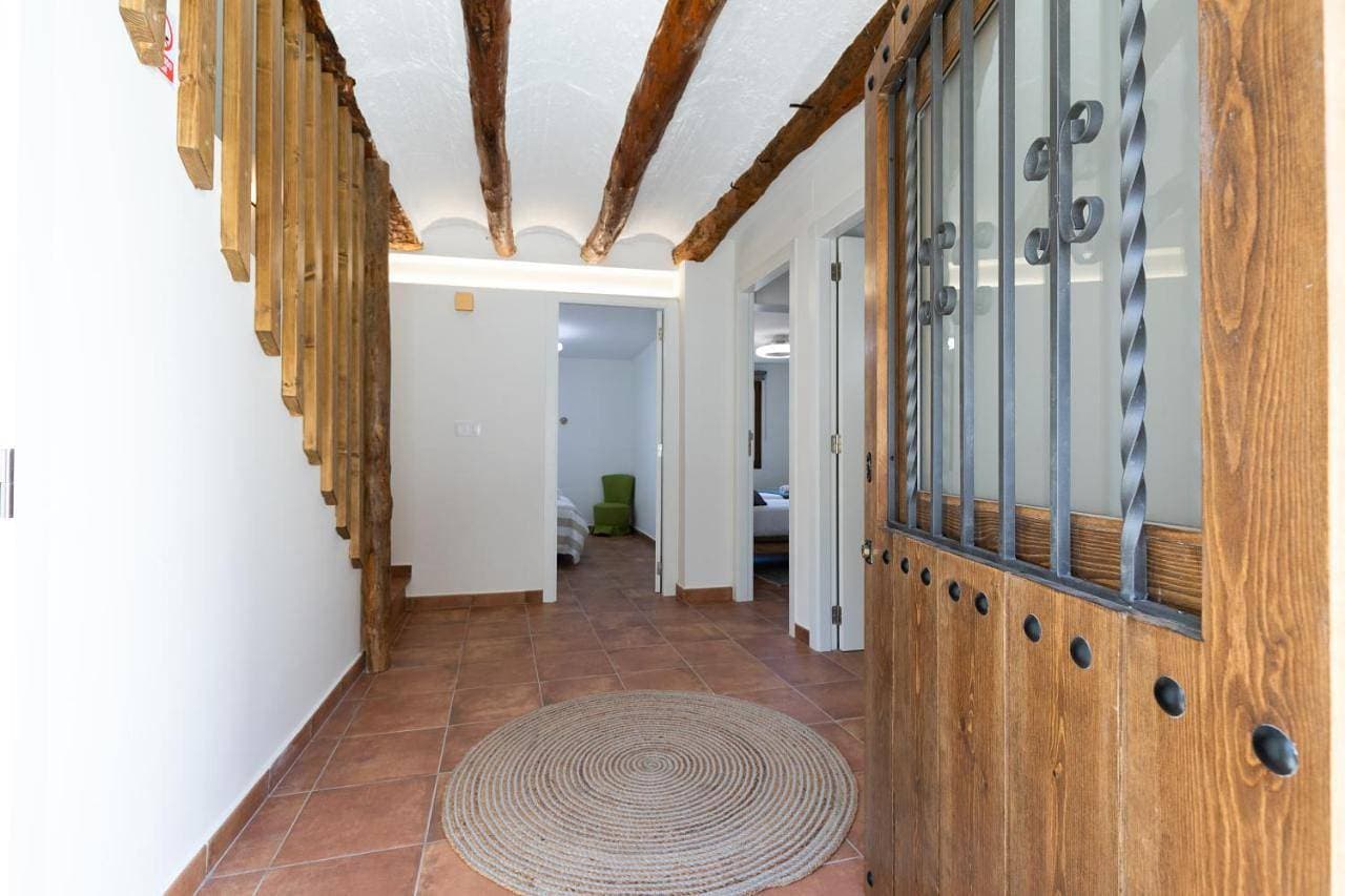 Foto 4 von 41: Two-Bedroom House