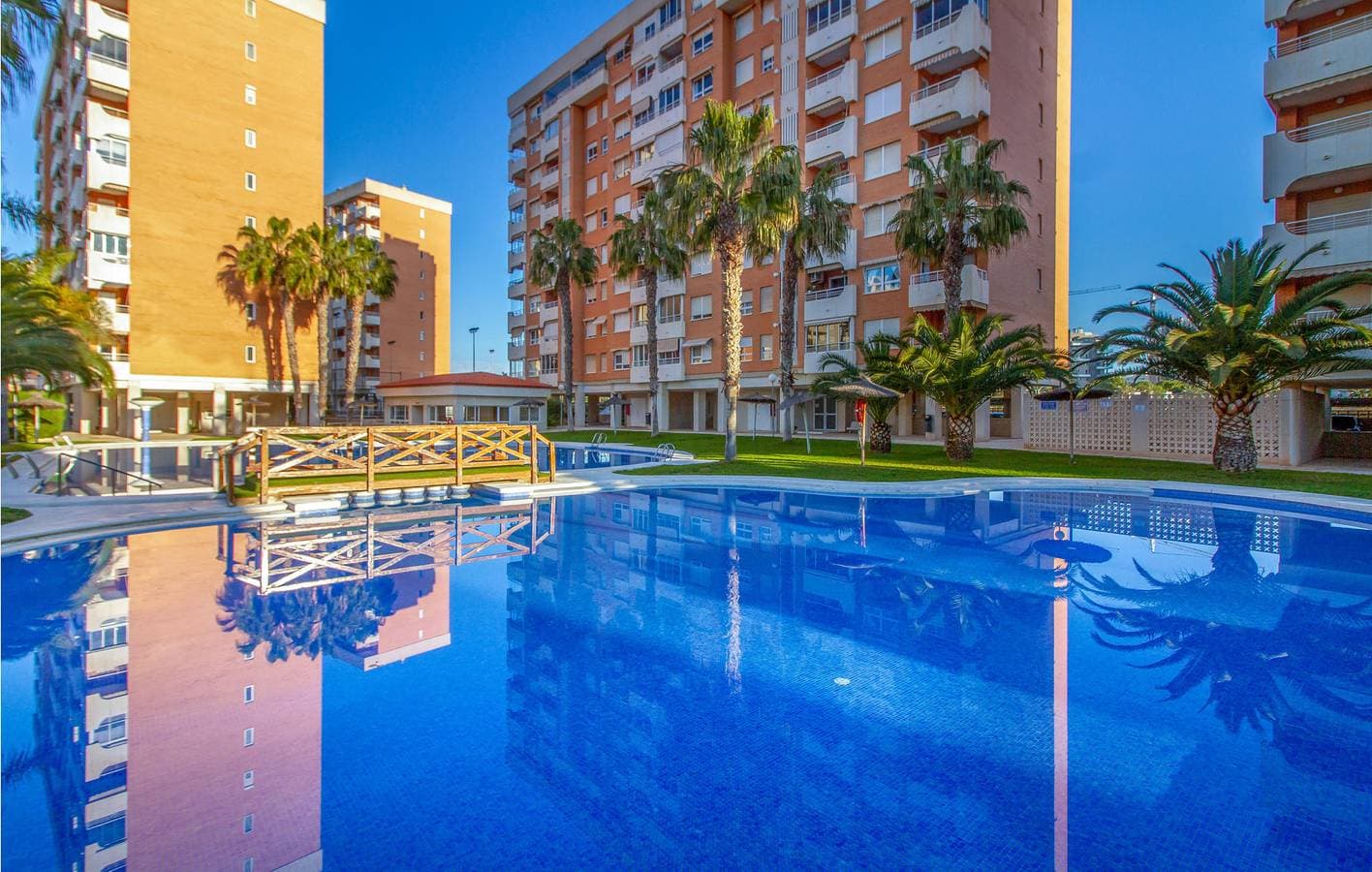 Foto 12 von 26: Appartement am Pool: WiFi, A/C, Parkplatz.