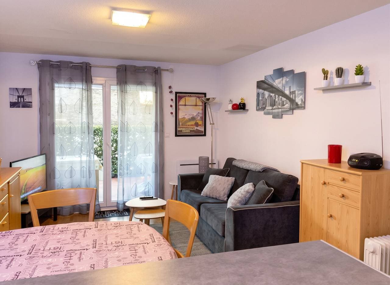Foto 4 von 15: Modernes Apartment in Bagnères-de-Luchon, Bergblick, 53m²