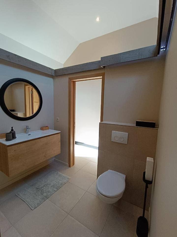 Foto 11 von 12: Triple Room with Private External Bathroom