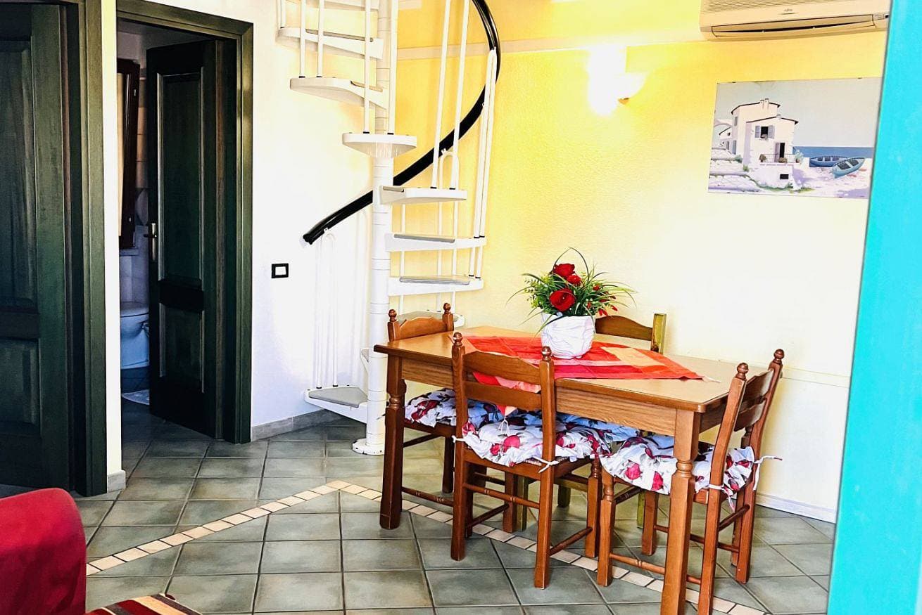 Foto 5 von 58: Ferienwohnung für 8 Personen mit Balkon/Terrasse