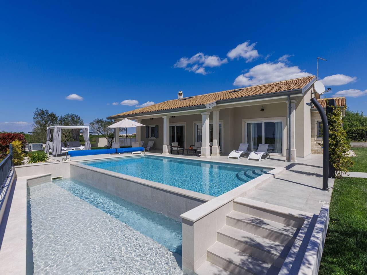 Foto 4 von 78: Villa Civitan