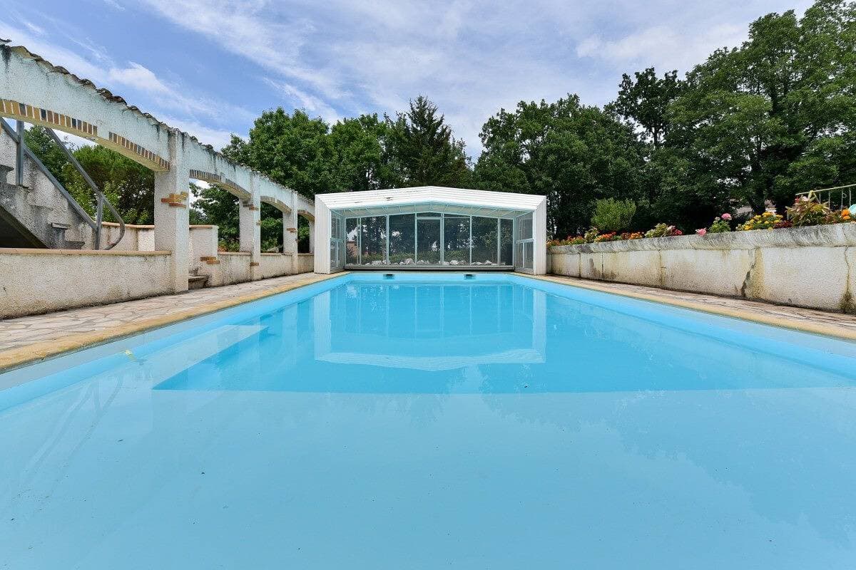 Foto 3 von 13: Ferienhaus für 4 Personen mit Pool