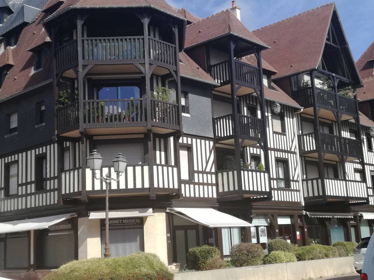 Deauville: Schöne Residenz Les Jardins du Yacht Club 1