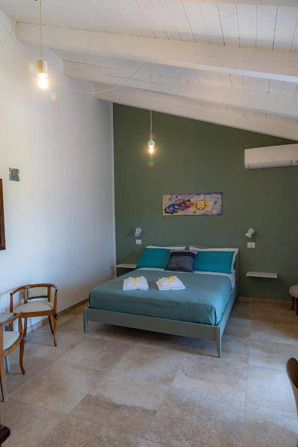 Foto 4 von 14: Double Room with Pool View