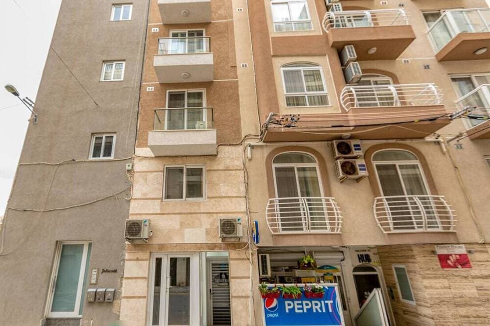 Foto 8 von 21: Duplex penthouse in St. Julian`s with Views & BBQ