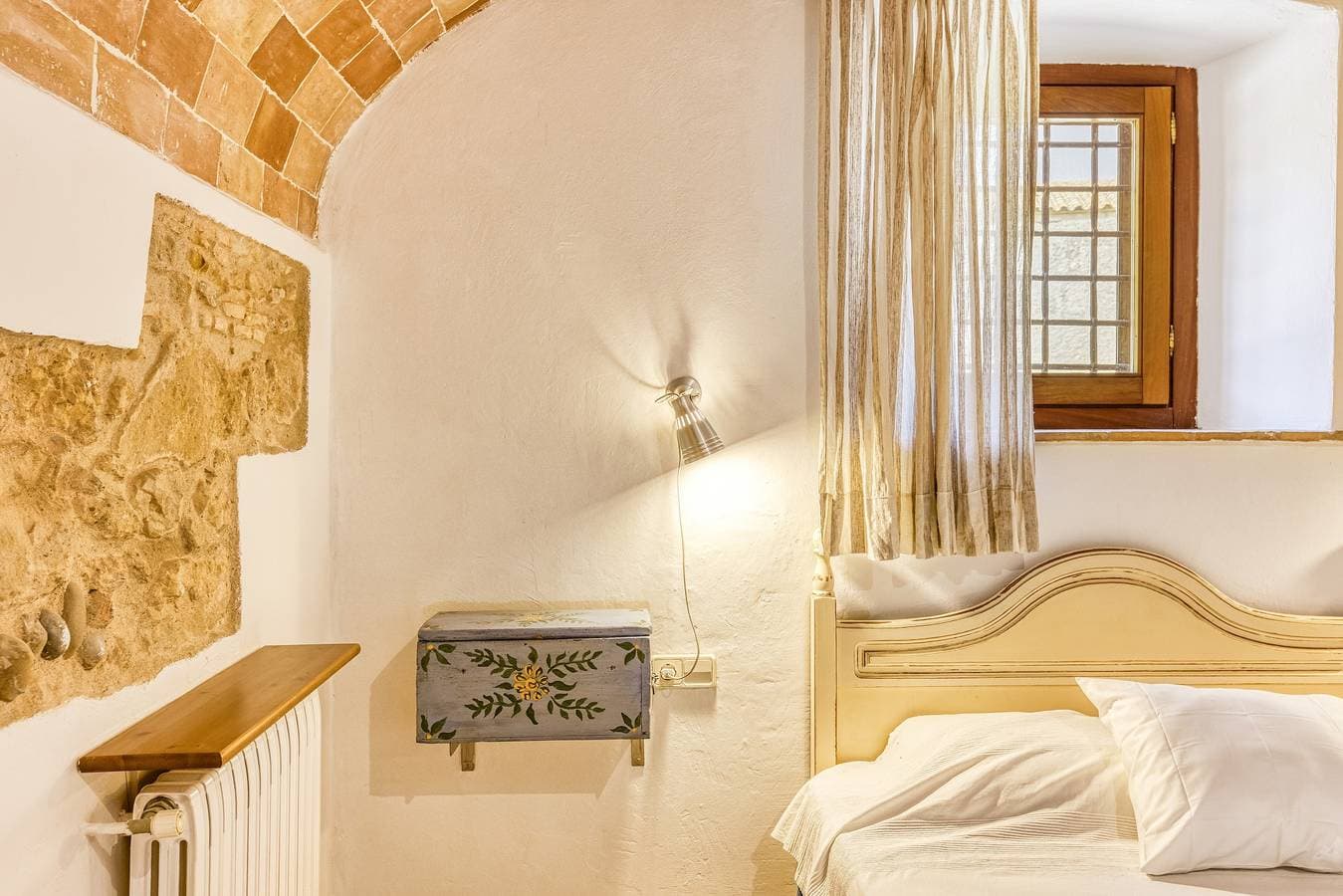 Foto 4 von 30: Zimmer 'Tarongina' mit Gemeinschaftspool, gemeinsamer Terrasse und WLAN