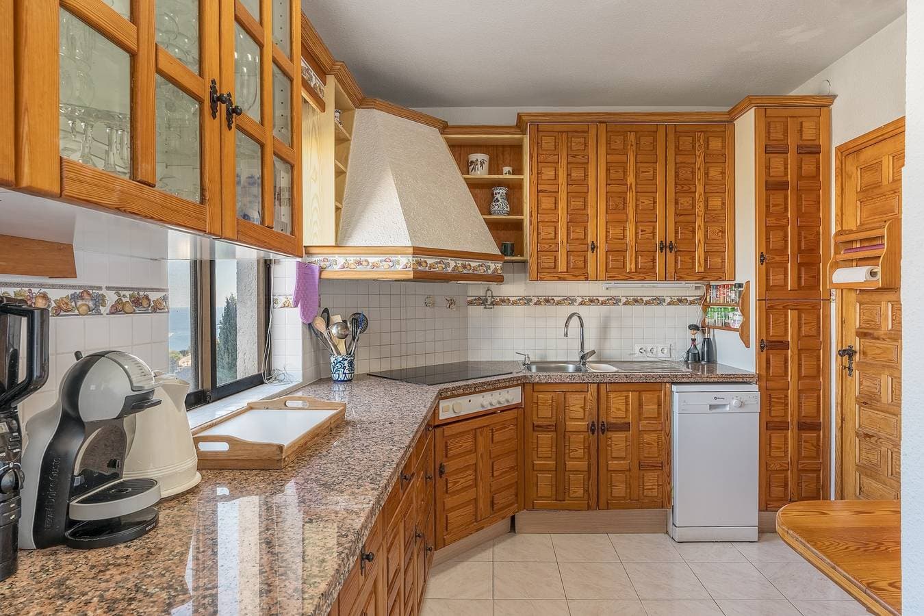 Foto 7 von 34: Villa 'Celeste' mit Meerblick, WLAN und Klimaanlage