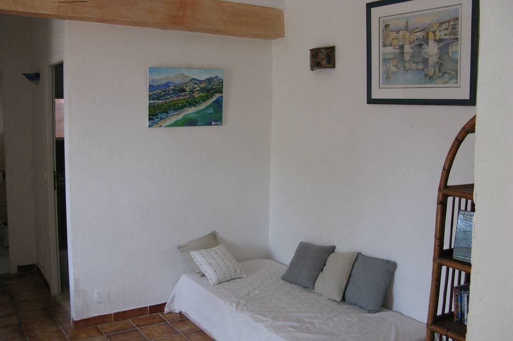Foto 10 von 17: Förderung! Eine charmante Villa mit einem schönen Garten und Blick auf die Berge