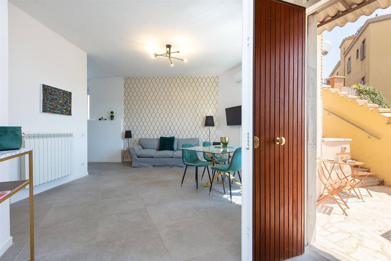 Foto 7 von 50: Ferienwohnung für 6 Personen mit Balkon/Terrasse