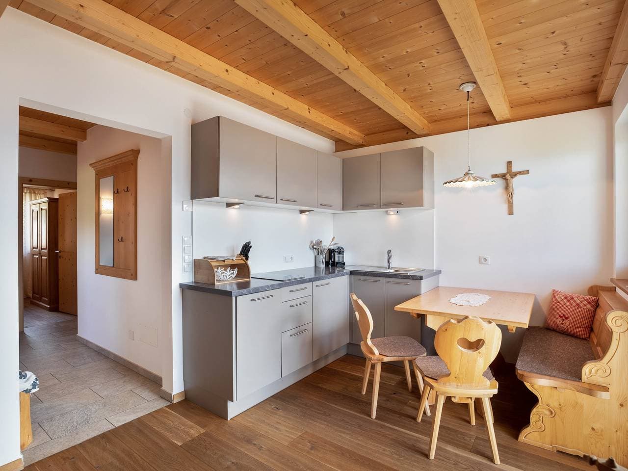 Foto 9 von 30: Ferienwohnung "Latemar - Wernerhof" mit Bergblick, Balkon & Garten