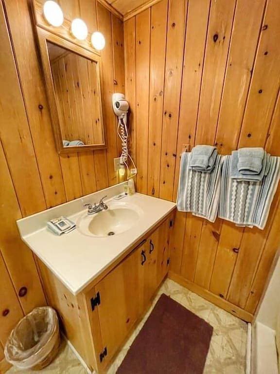 Foto 13 von 36: 6 Lovely 1Br Acadia Apartment Open Hearth Inn