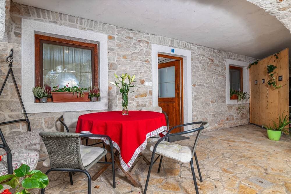 Foto 12 von 13: 1-Zimmer-Ferienwohnung mit Terrasse Basanija, Umag