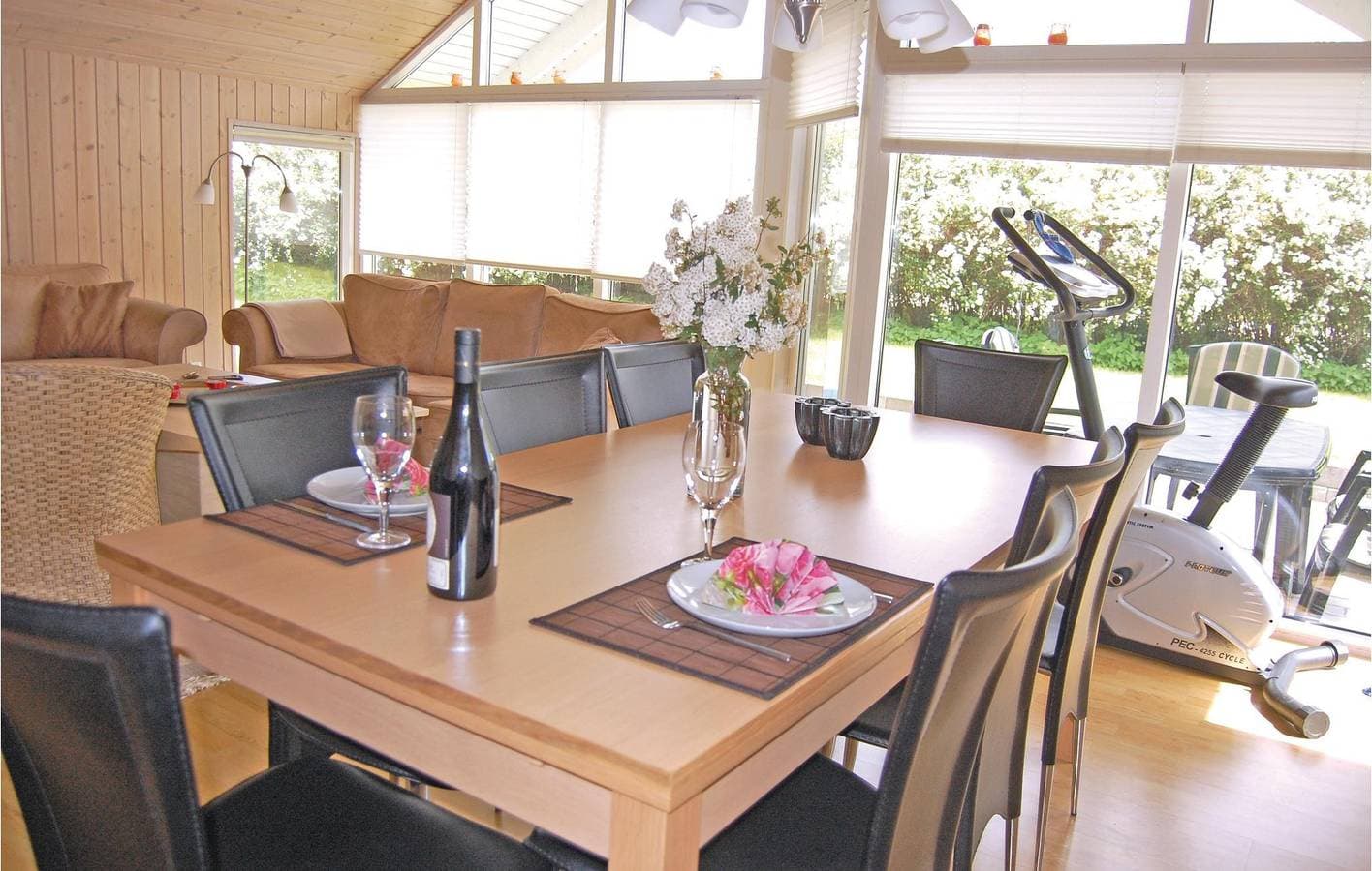 Foto 10 von 29: Ferienhaus für 8 Personen mit Garten
