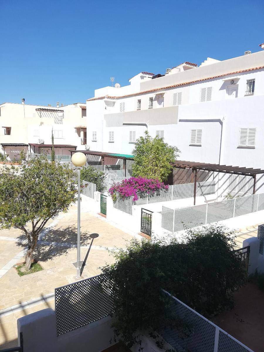 Foto 12 von 36: Ferienwohnung für 6 Personen mit Balkon/Terrasse