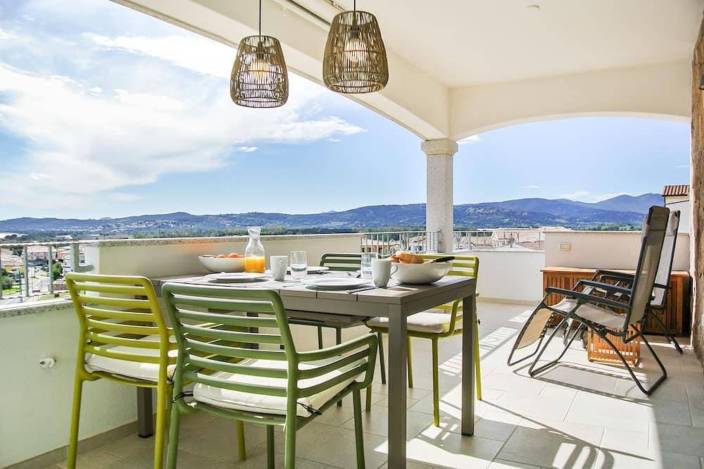 Ferienwohnung mit Balkon und Meerblick 1