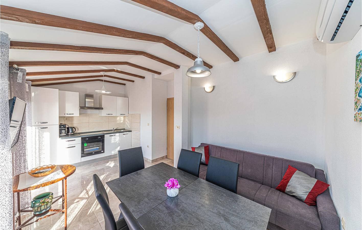 Foto 9 von 28: Apartment mit Meerblick, Terrasse, WLAN und Parkplatz – 1,5 km zum Strand