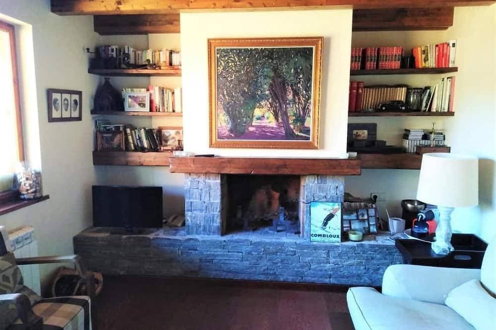 Foto 6 von 21: Penthouse 3 rooms Fireplace, Pool, Terrace & Wi-Fi