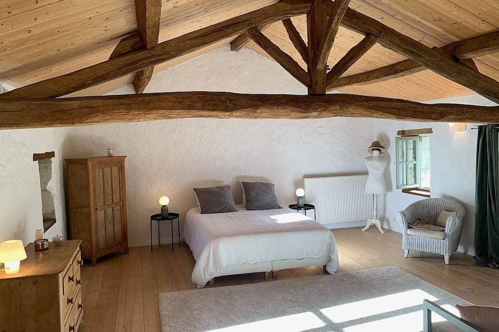 Foto 6 von 18: Charming house with swimming pool