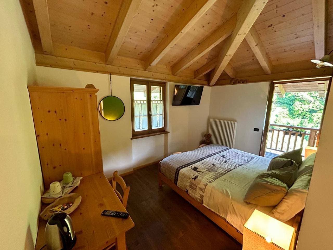 Foto 10 von 29: Double Room with Balcony
