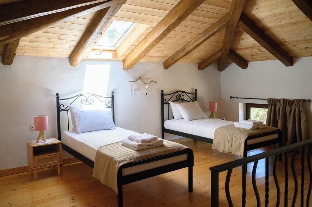 Foto 4 von 14: Daphne Cottage | Lioriza Houses Zakynthos