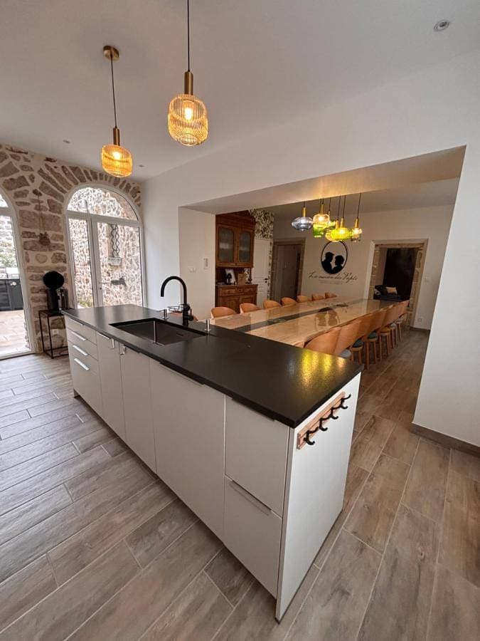 Foto 5 von 71: Seven-Bedroom House