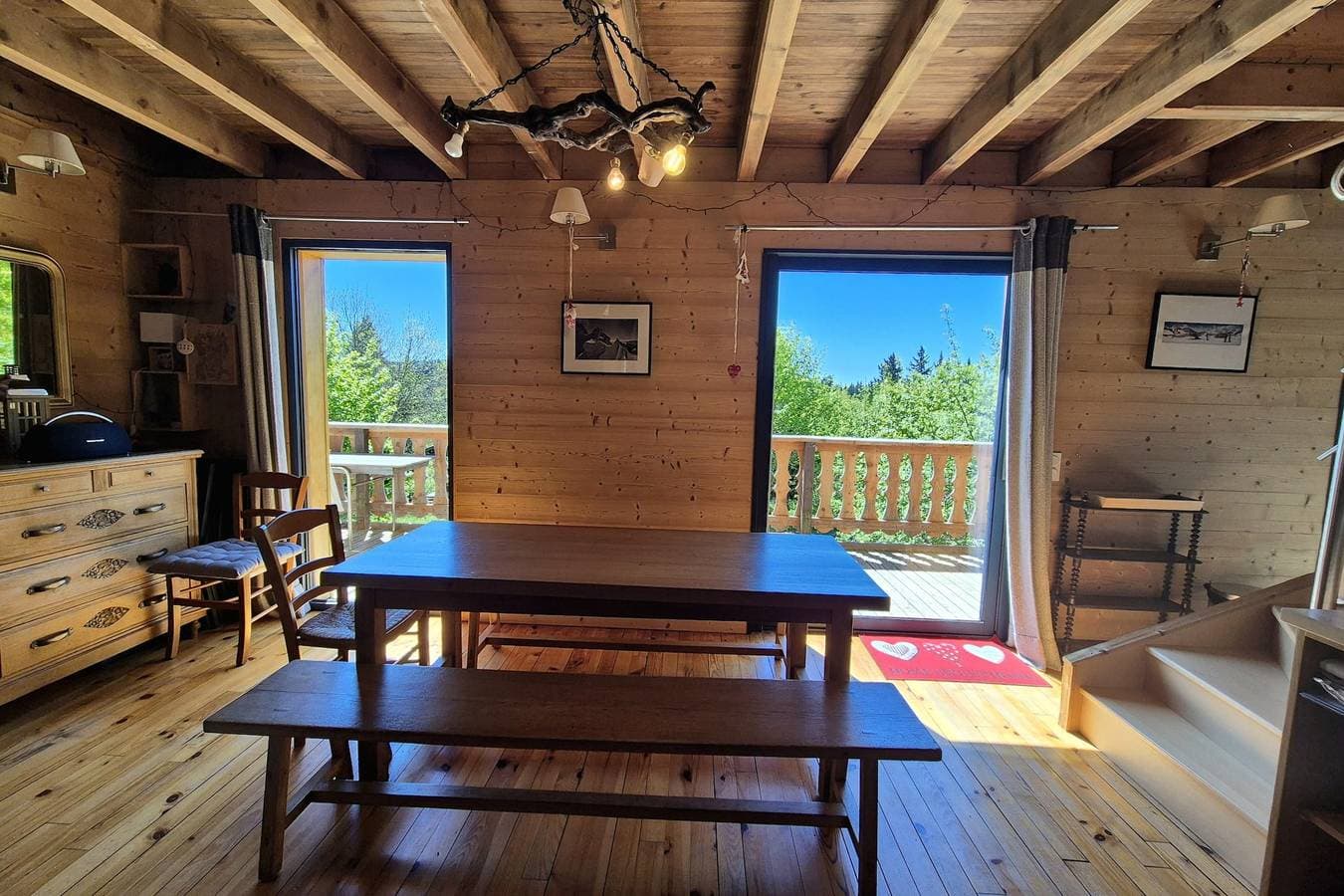 Foto 3 von 63: Chalet für 12 Personen mit Terrasse