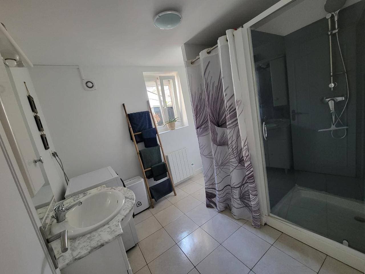 Foto 7 von 20: One-Bedroom Apartment